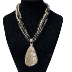 Premier Designs Rich And Famous MultiStrand Necklace Snakeskin Pattern Pendant